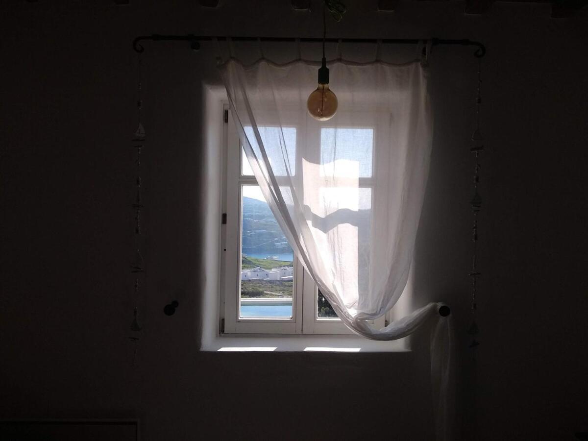 Blue Island Maisonette With Sharing Pool