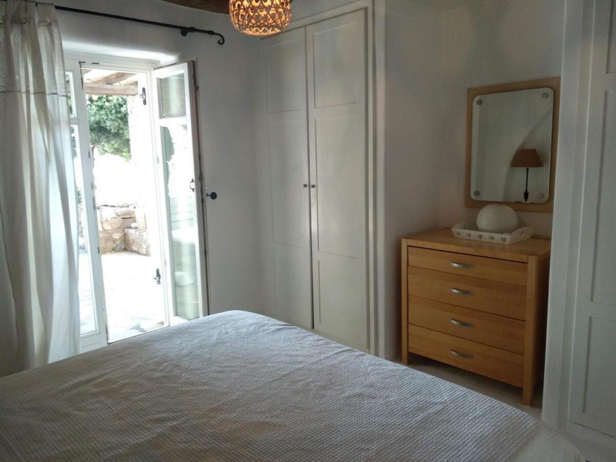 Blue Island Maisonette With Sharing Pool *